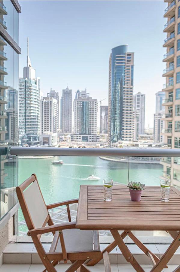 Nasma Luxury Stays - Pastel-Colored Apt With Jaw-Dropping Marina Views Dubai Exterior foto